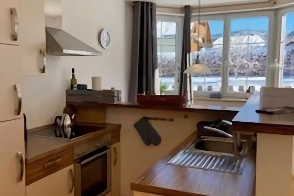 Apartment | Private kitchen | Dishwasher, highchair