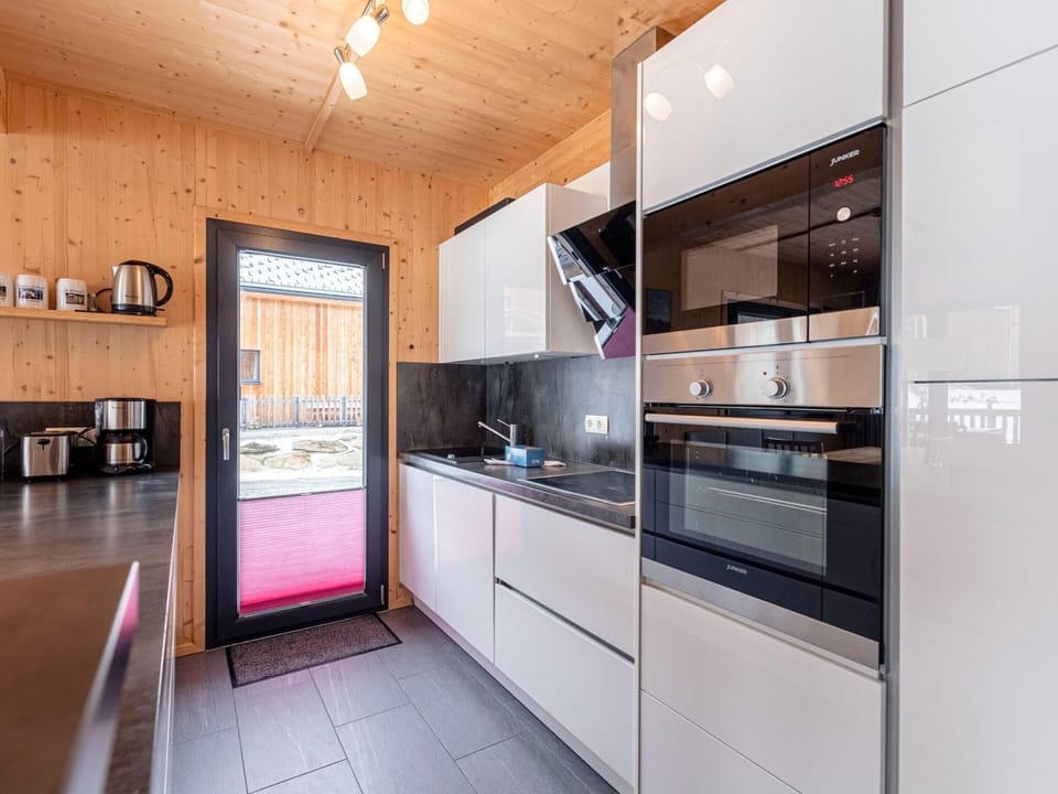 Chalet | Private kitchen | Highchair