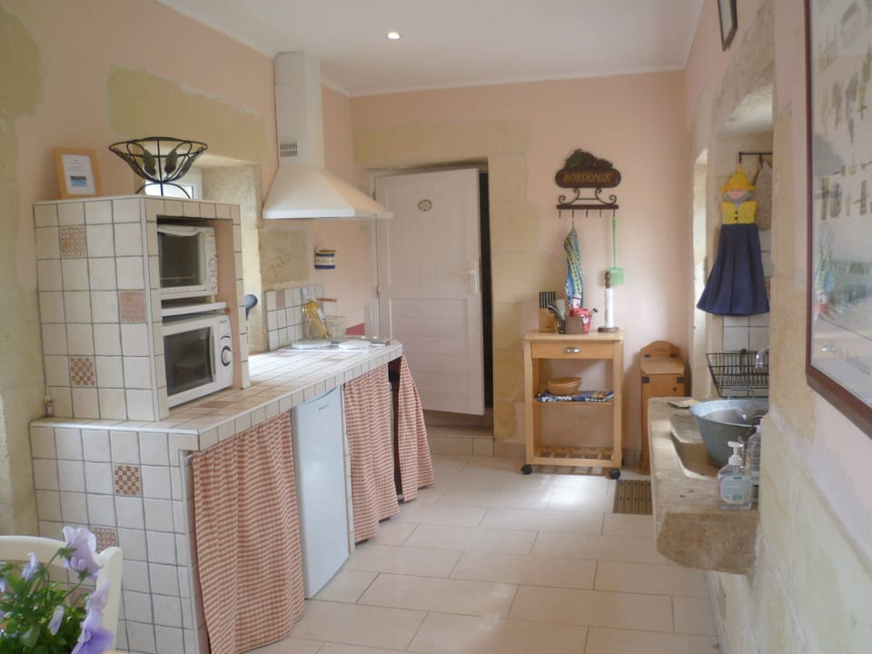 House | Private kitchen | Microwave, dishwasher, highchair
