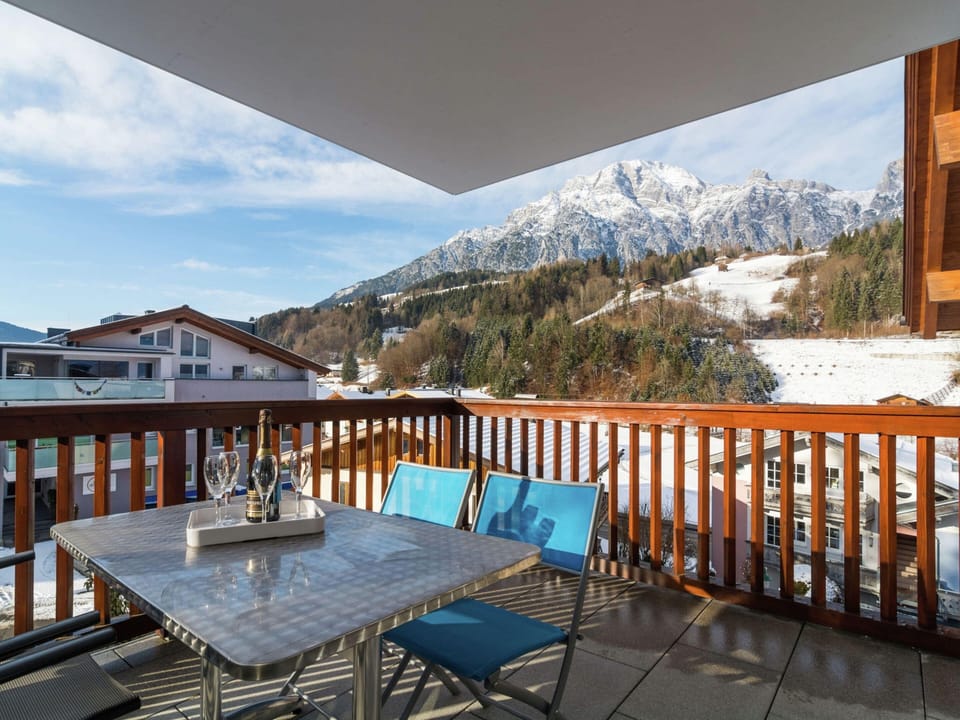 Apartment | Balcony