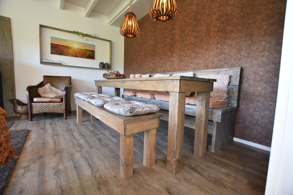Alluring Holiday Home in Reutum-Weerselo with Hot Tub House in Overijssel (province)