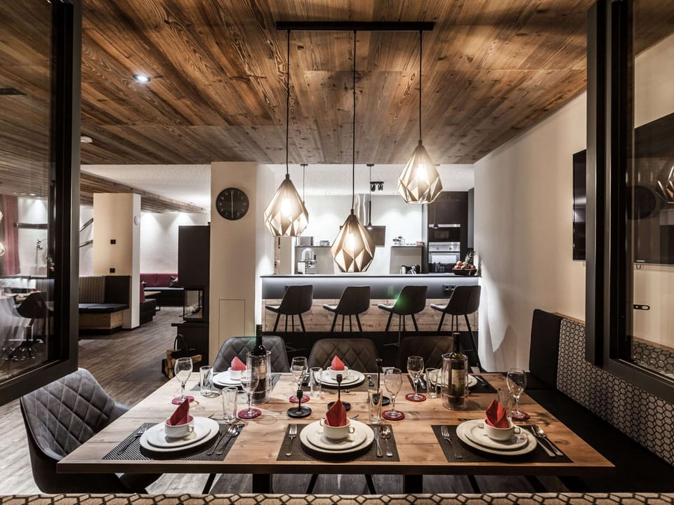 House | Dining