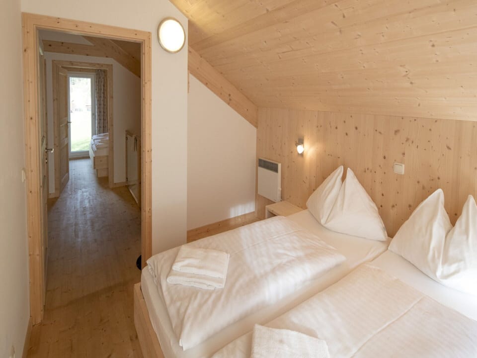 Chalet | 4 bedrooms, bed sheets