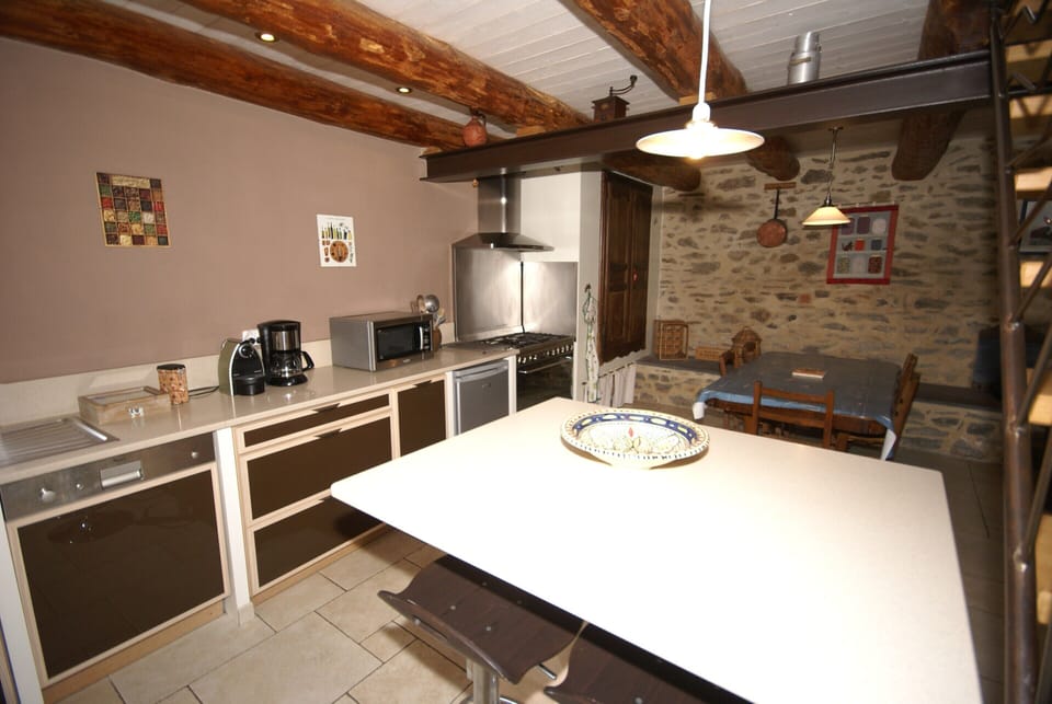 House | Private kitchen | Highchair