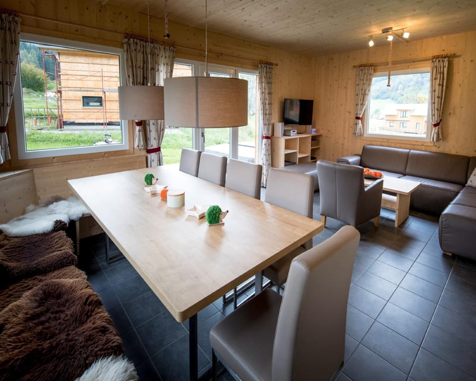 Chalet | Dining
