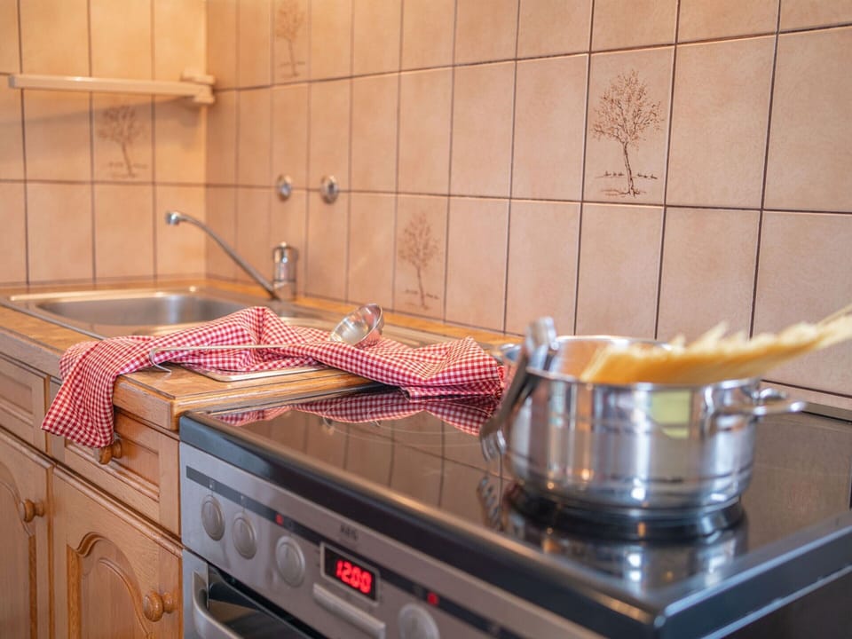 House | Private kitchen | Highchair