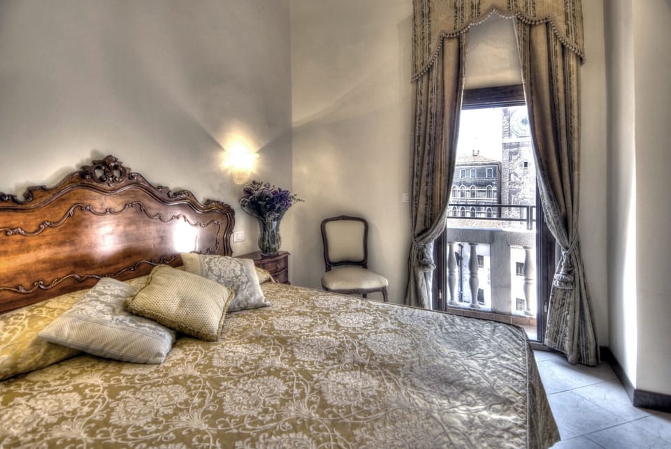Standard Double Room, Balcony | In-room safe, individually decorated, individually furnished, desk