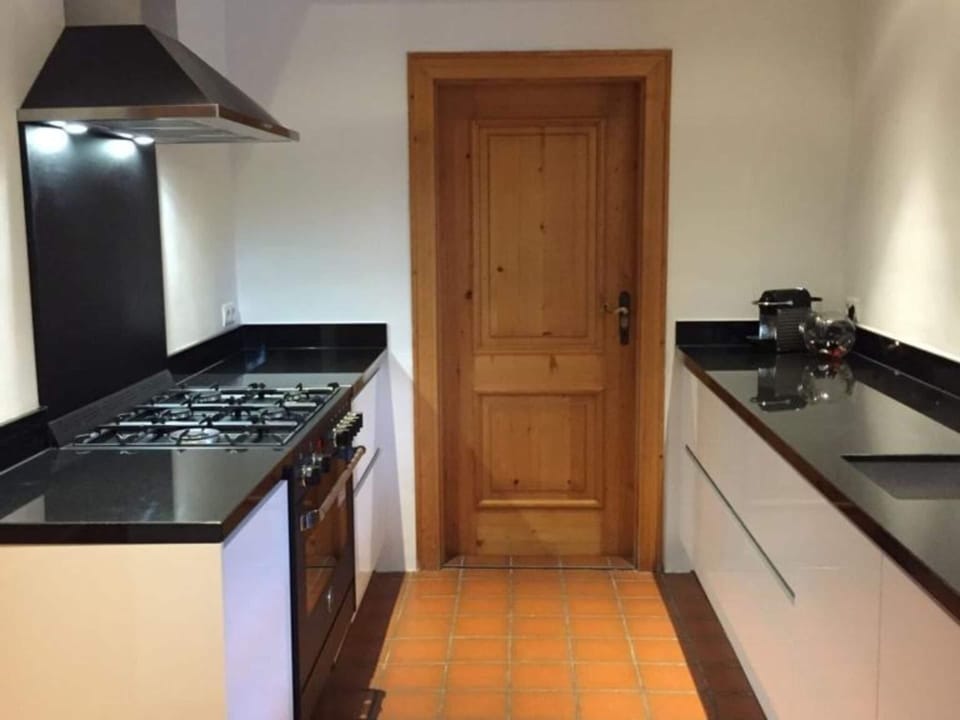 House | Private kitchen | Fridge, coffee/tea maker, highchair