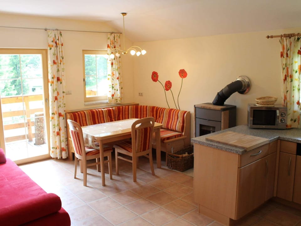 Chalet | Dining
