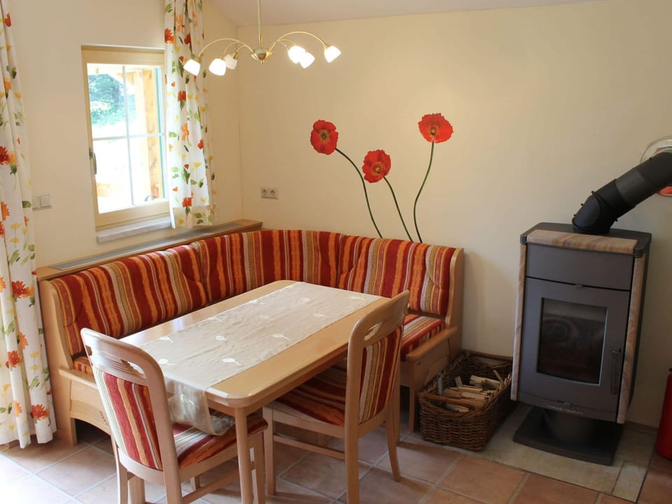 Chalet | Dining