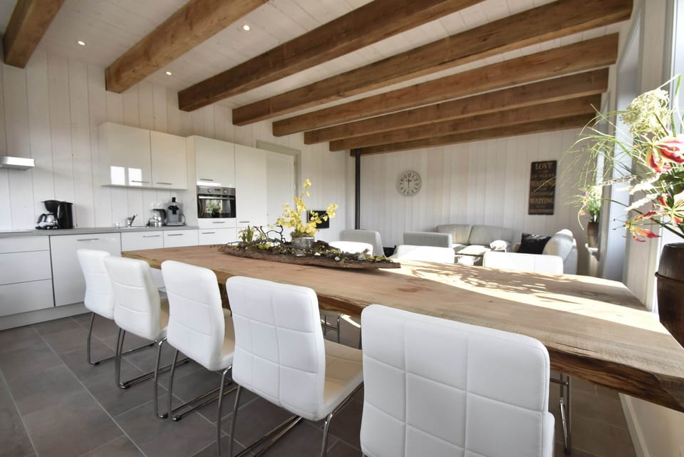 House | Dining