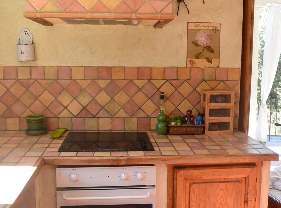 Villa | Private kitchen | Microwave, dishwasher, highchair