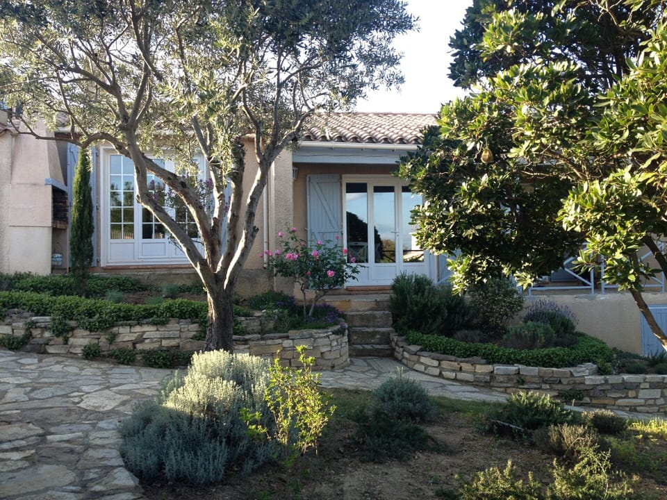 Villa | Exterior
