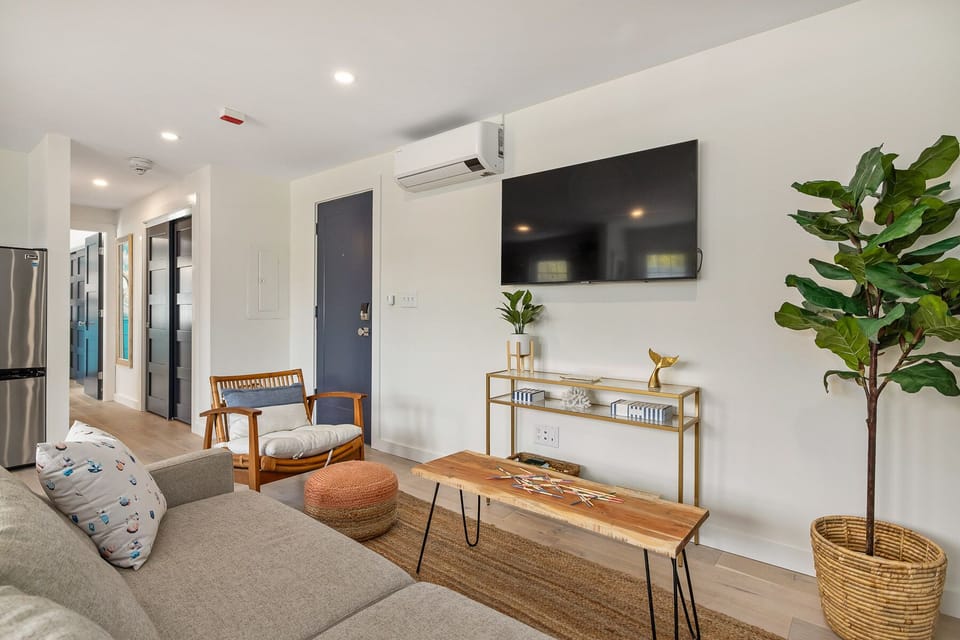 Living Room (3)