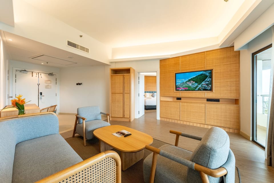 Executive Suite, 1 King Bed, Sea Facing | In-room safe, desk, iron/ironing board, free WiFi