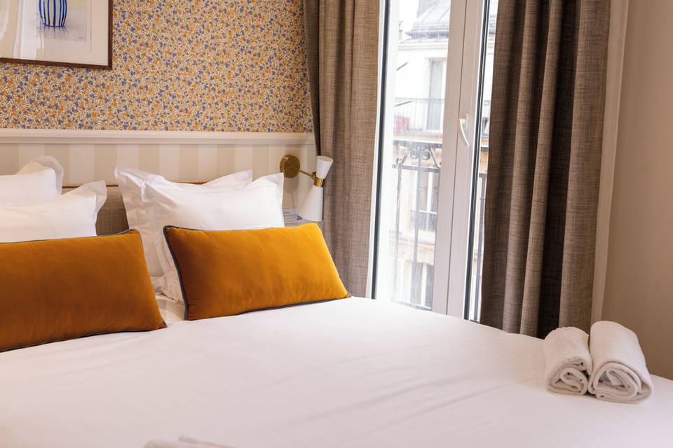 Superior Double Room, Balcony | Premium bedding, in-room safe, desk, blackout drapes