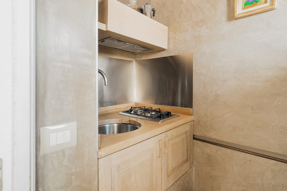 Panoramic Apartment, 2 Bedrooms, 2 Bathrooms, Annex Building | Private kitchen | Fridge