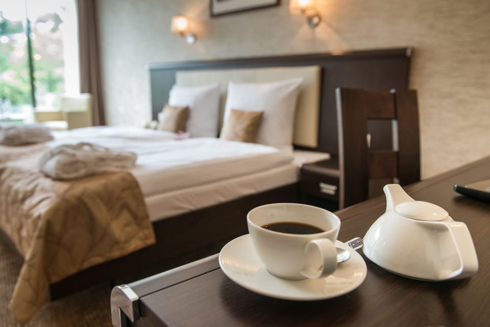 Double or Twin Room | In-room safe, desk, iron/ironing board (on request)