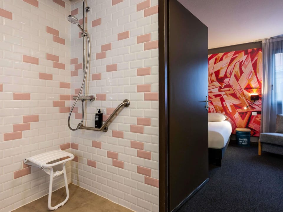 Family Room, 2 Double Beds | Premium bedding, WiFi (free), bed sheets