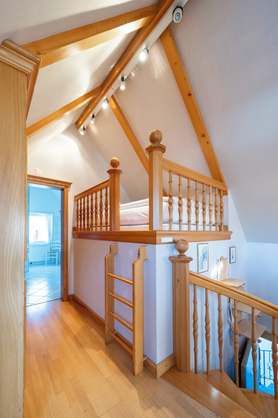 Traditional Penthouse | Hypo-allergenic bedding available, minibar, in-room safe, desk