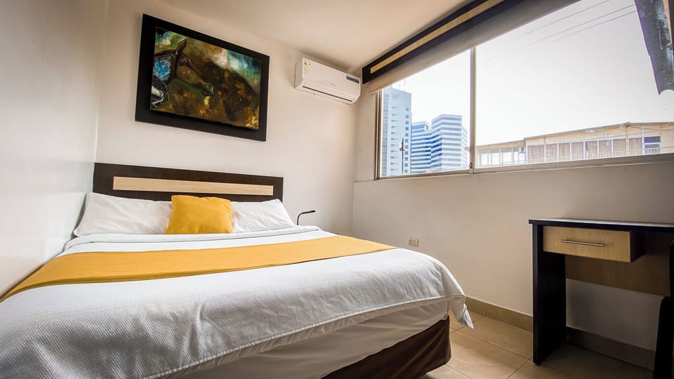 Executive Room | In-room safe, desk, blackout drapes, WiFi (free)
