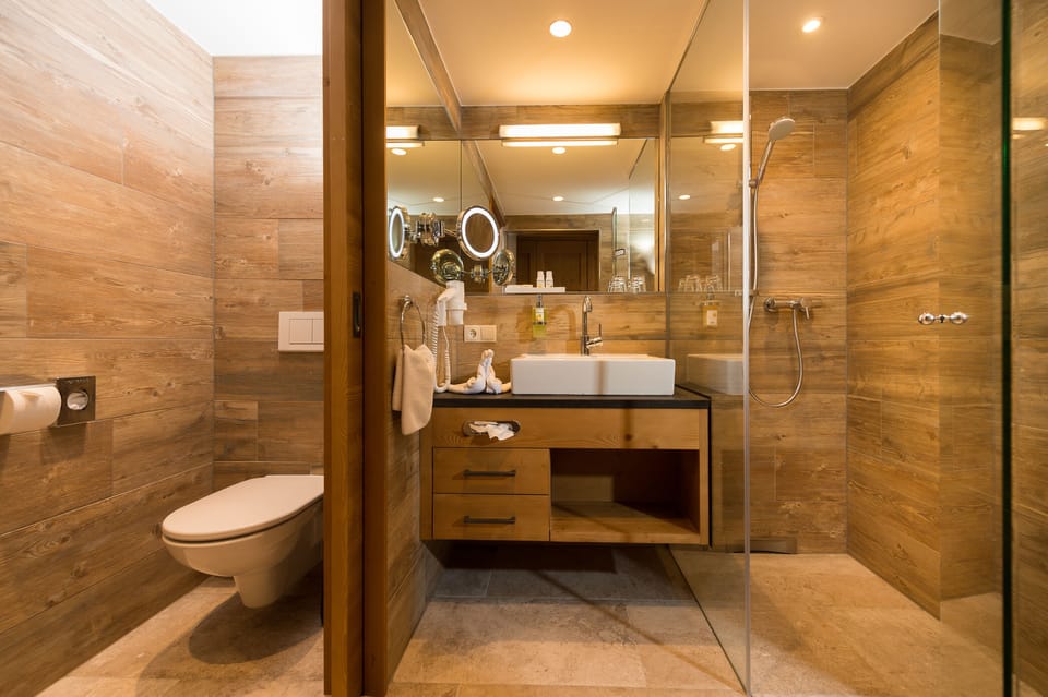 Shower, free toiletries, hair dryer, bathrobes