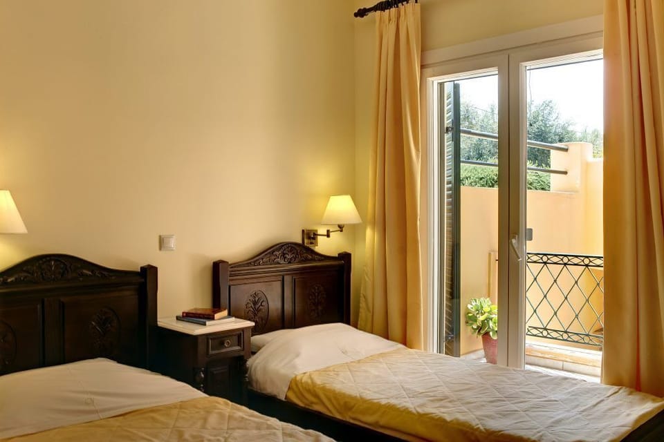 Villa, 3 Bedrooms to Villa, 3 Bedrooms (AGGELOS - KYRIAKOS) | Frette Italian sheets, premium bedding, pillowtop beds, in-room safe