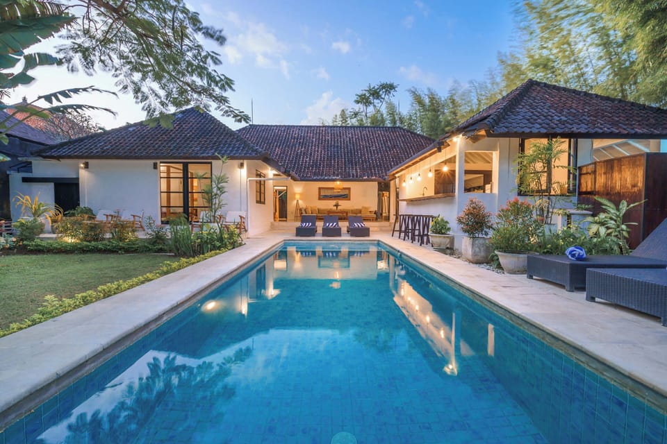 Family Villa | 10 bedrooms, in-room safe, WiFi (free), individually decorated