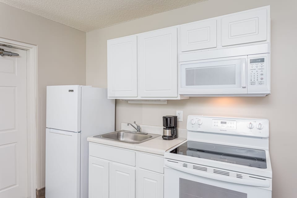 Microwave, coffee/tea maker