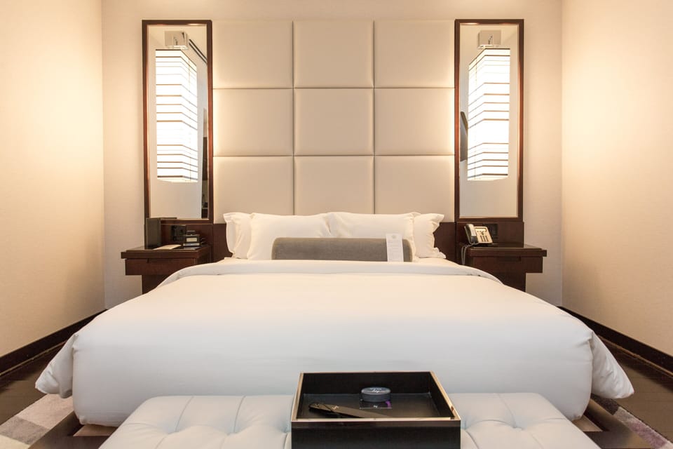 Egyptian cotton sheets, premium bedding, down comforters, pillowtop beds