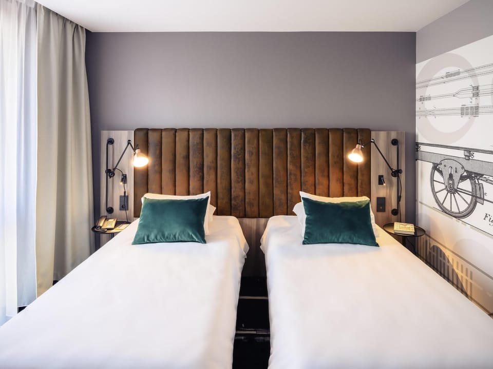 Superior Twin Room, 2 Twin Beds | Premium bedding, minibar, in-room safe, desk
