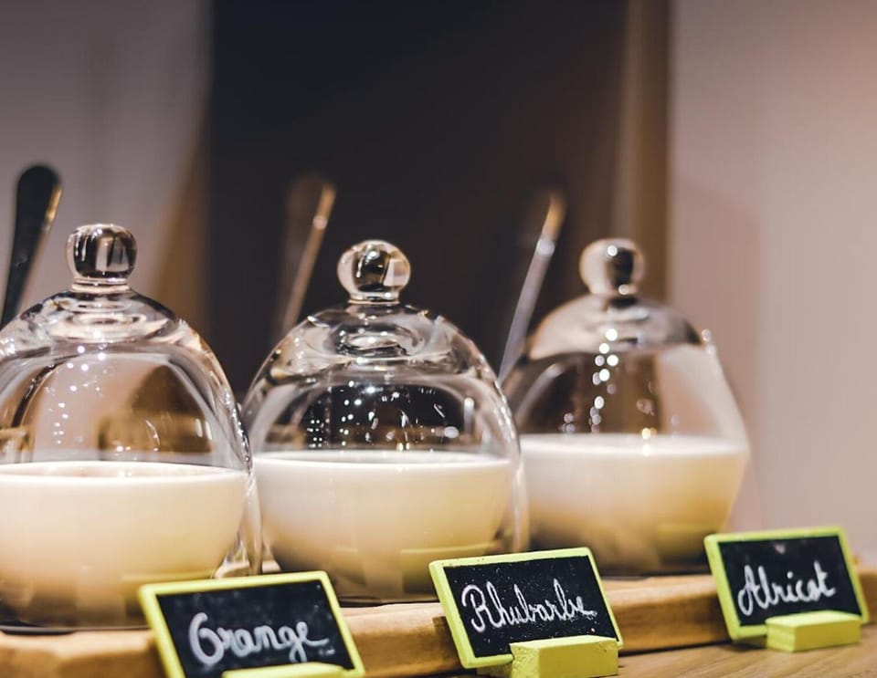 Lunch and dinner served, Regional cuisine