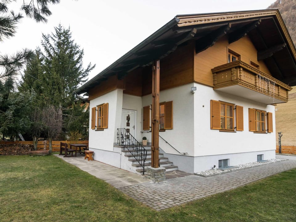 House | Exterior