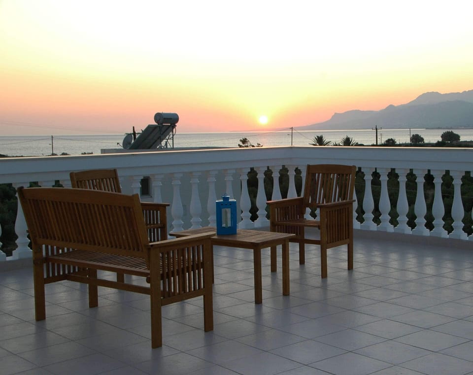 Villa | Balcony