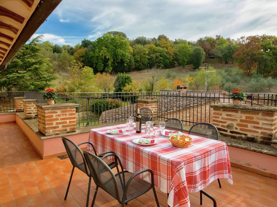 House | Dining