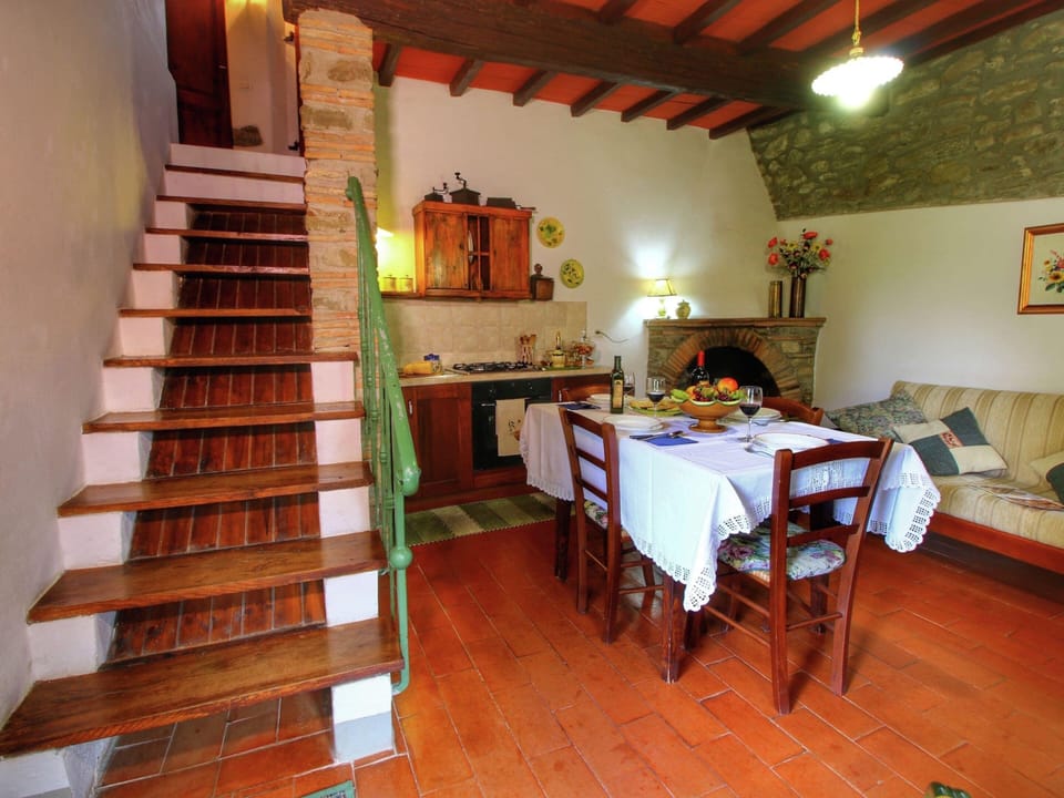 House | Dining