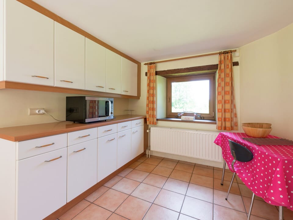 Cottage | Private kitchen | Highchair