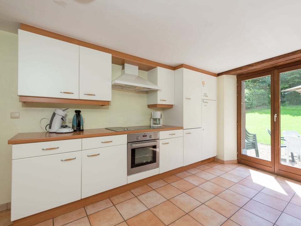 Cottage | Private kitchen | Highchair