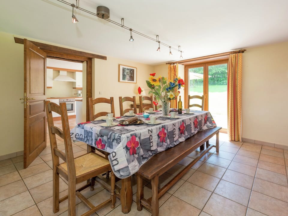 Cottage | Dining