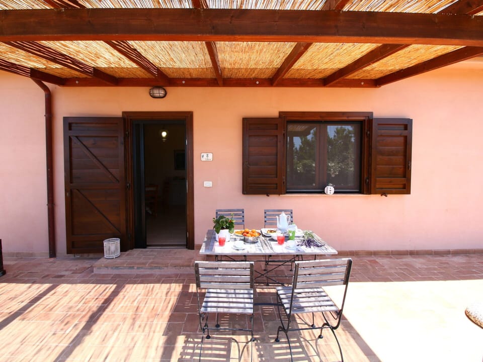 House | Dining