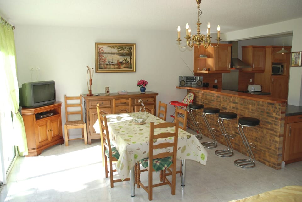 House | Dining