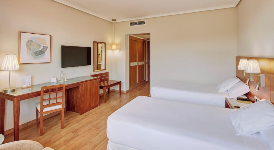Twin Room, 2 Twin Beds | Hunting