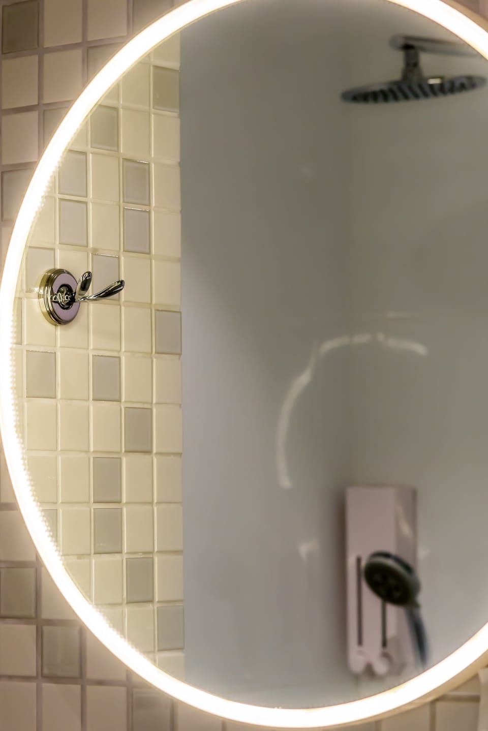 Deluxe Room, Connecting Rooms | In-room safe, WiFi (free), bed sheets