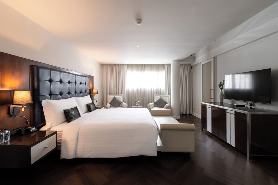 Platinum Suite 65 sqm | Egyptian cotton sheets, premium bedding, down comforters