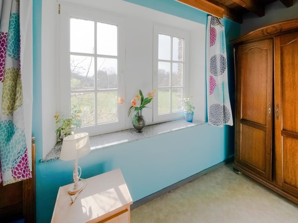 House | 6 bedrooms, individually furnished