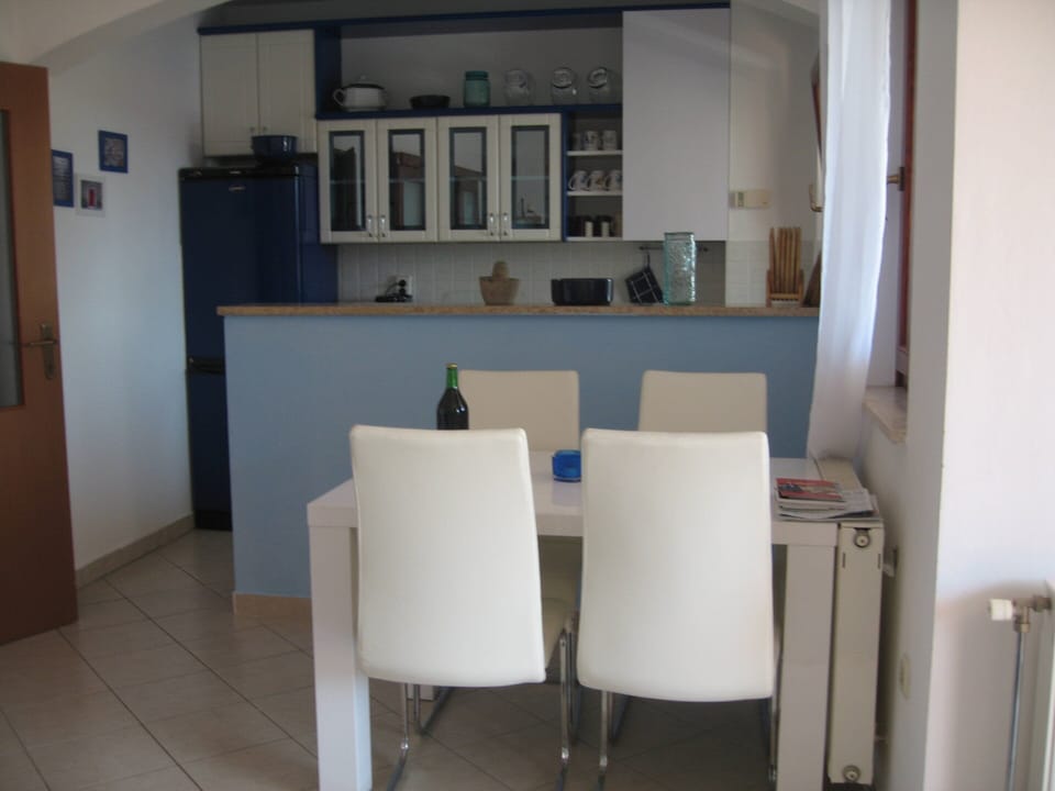 House | Dining