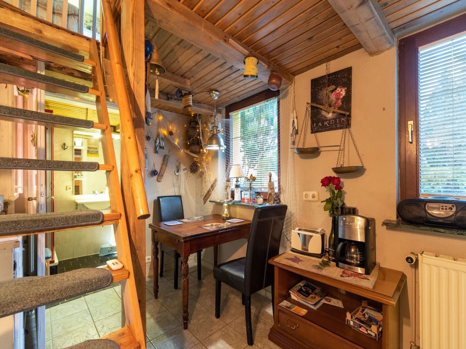Apartment | Dining
