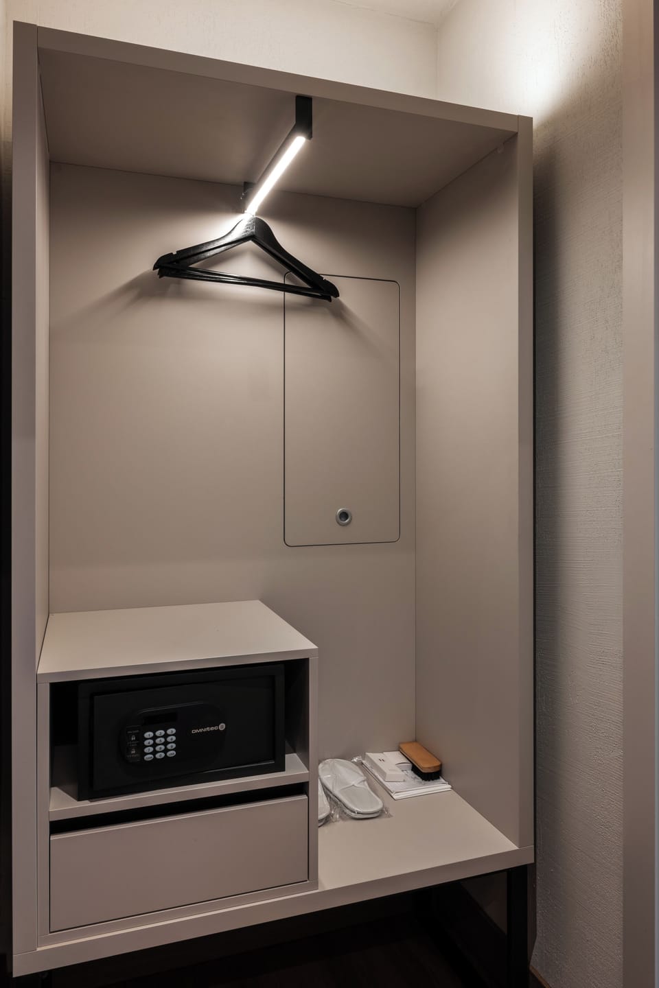 Standard Double Room, 1 Queen Bed | Premium bedding, memory foam beds, in-room safe, desk