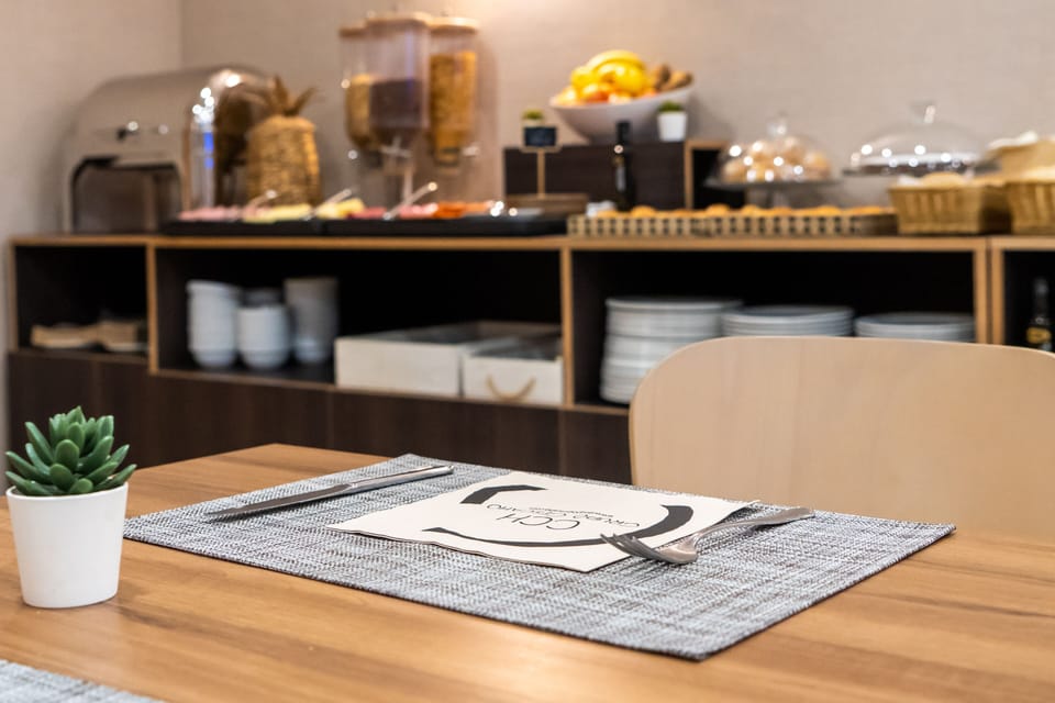 Daily buffet breakfast (EUR 11 per person)