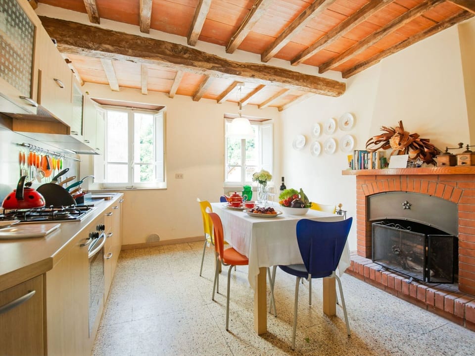 House | Private kitchen | Highchair
